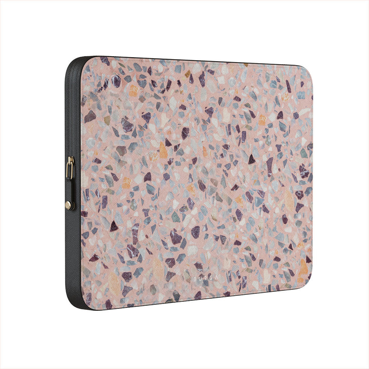 RE_07M_Laptop-Sleeve_13 RE_07M_Laptop-Sleeve_14 RE_07M_Laptop-Sleeve_16